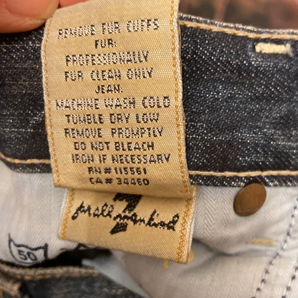 7 For All Mankind Fur Trim Crop Jean - Picture 5 of 9